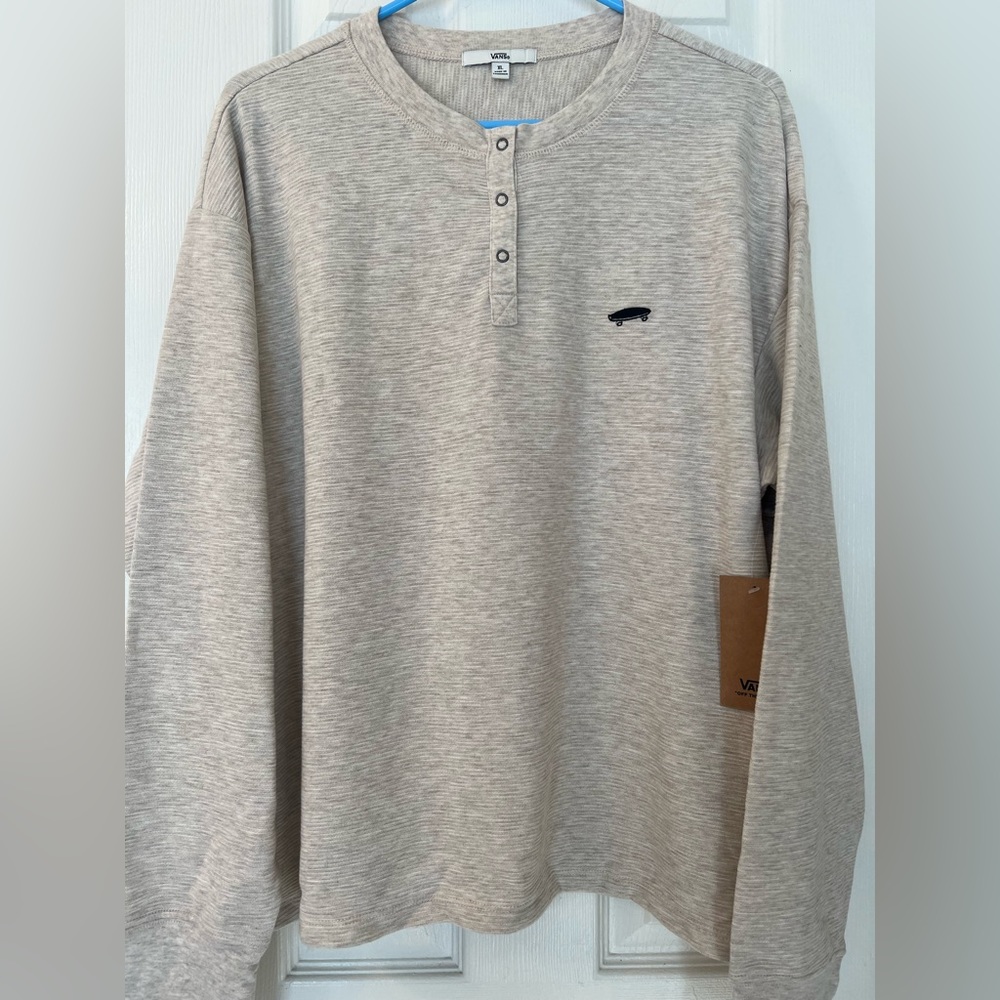 BRAND NEW Vans shirt
